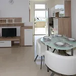 In Апартаменты